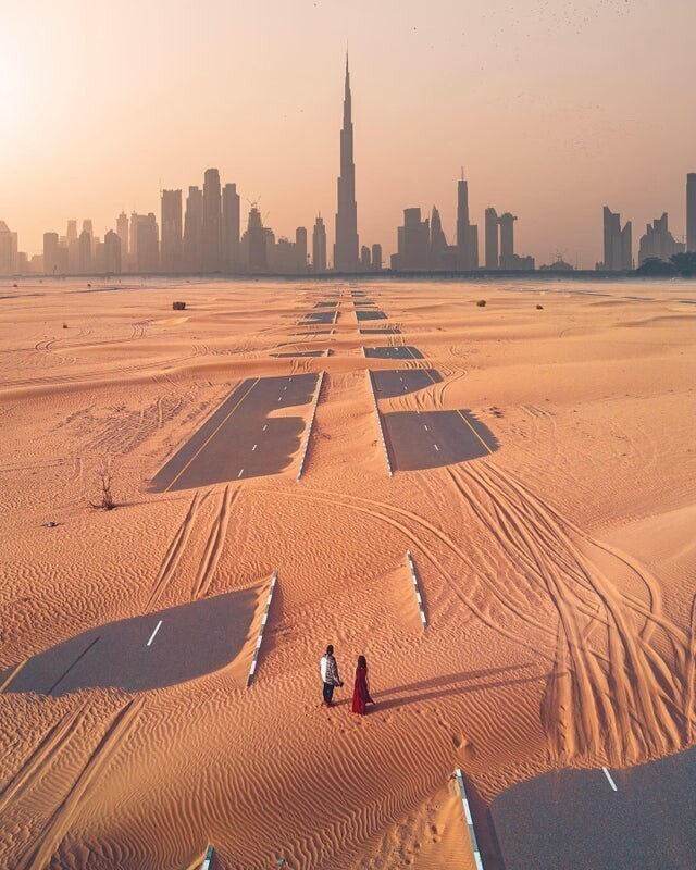 14. Дорога в Дубае после песчаной бури
