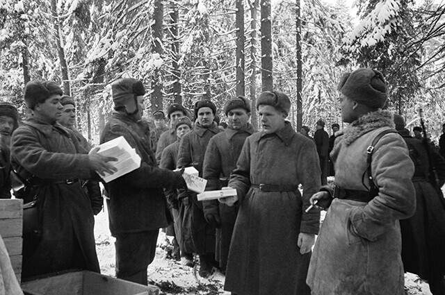 Война войной, а праздник по расписанию