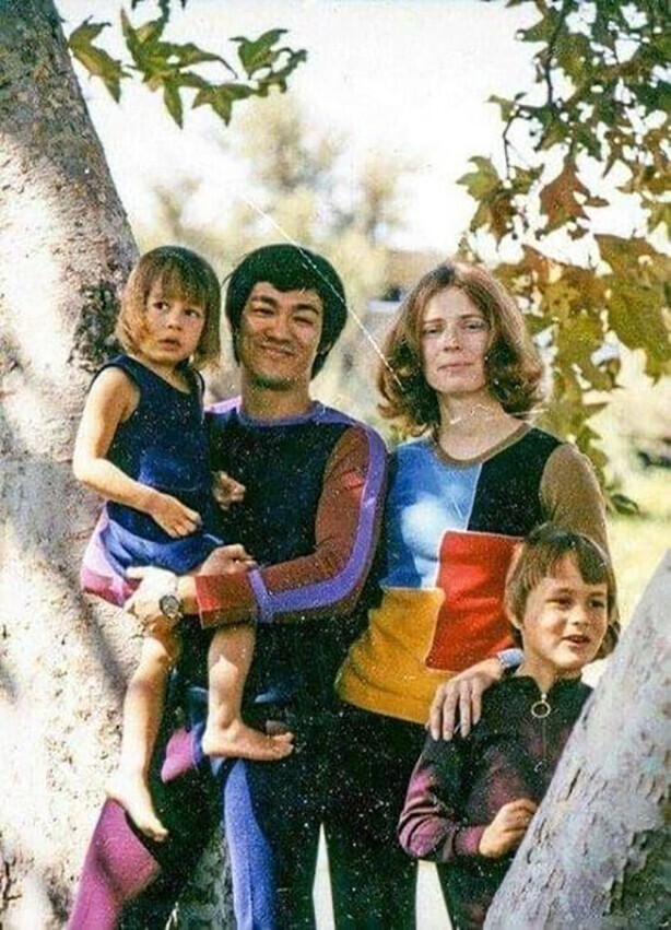 Брюс Ли с семьей, 1970-ые
