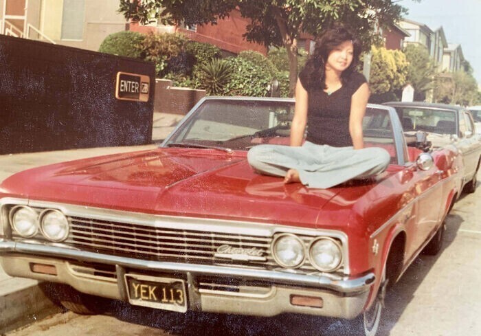 "Моя мама в 1978-м иммигрировала в США из Японии. Она несколько месяцев работала, как проклятая - и сумела купить это Chevrolet Impala за $500"