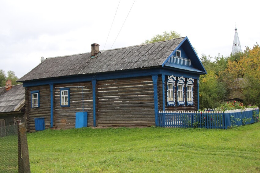 Дома деревне ярославская. Уклеена деревня Ярославская область. Мордвино Ярославль деревня. Глухая деревушка в Ярославской губернии. Деревня Спорня Ярославская обл.