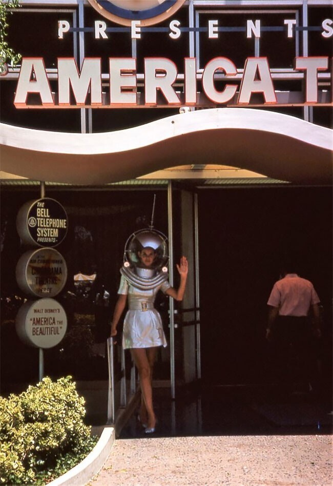 Вход на аттракцион America The Beautiful в Циркораме, Диснейленд, 1966 год