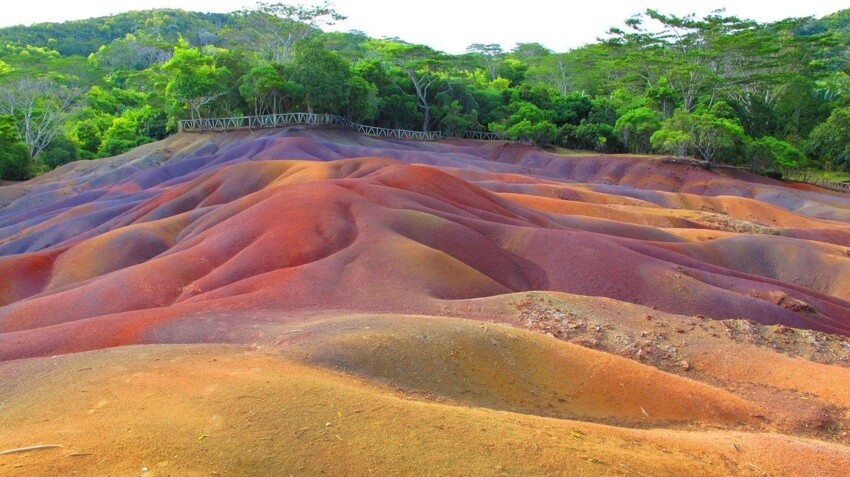 Семицветные пески Шамарель