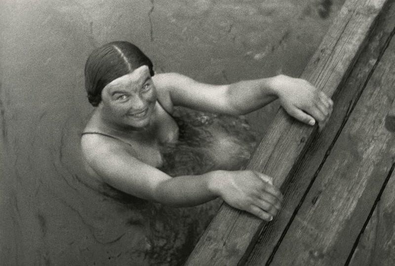 Пловчиха, 1933-1937