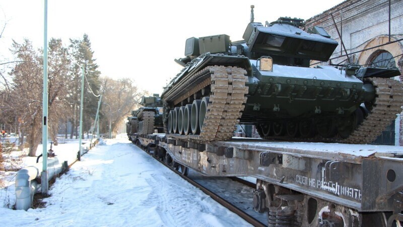 Армия РФ получила усовершенствованные версии Т-80БВ