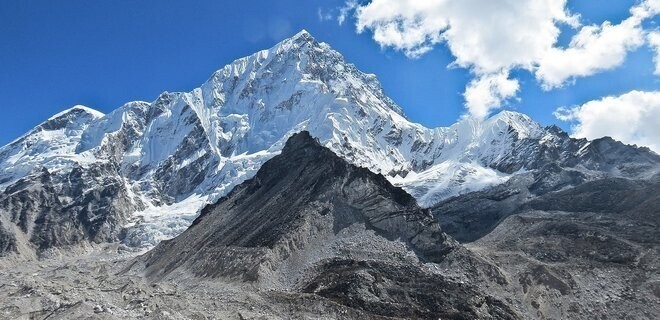 Эверест - Джомолунгма, 8848 метров, высочайшая вершина мира.