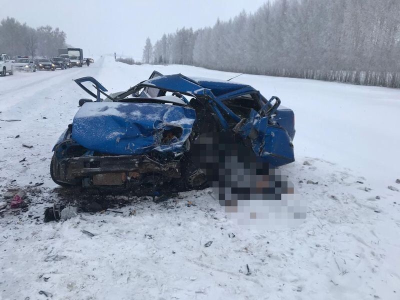 Авария дня. Смертельное ДТП во время снегопада в Башкирии