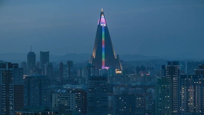 Необычная гостиница Рюген в Северной Корее