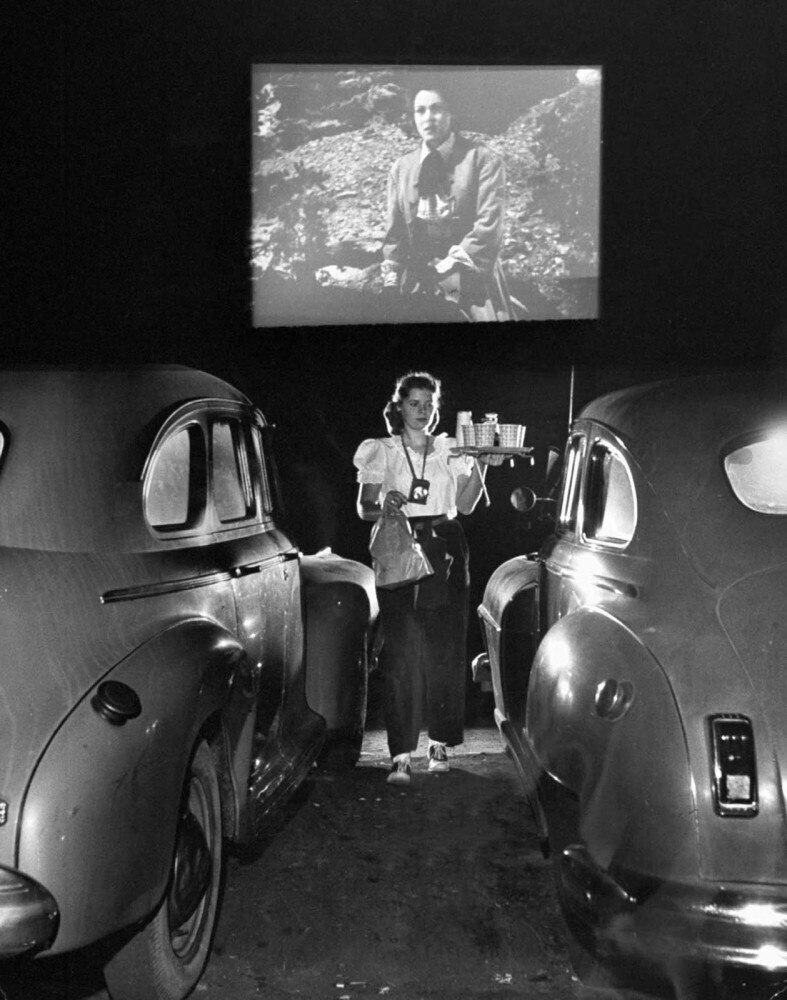 Дни автомобильного кинотеатра, 1930-1950 гг