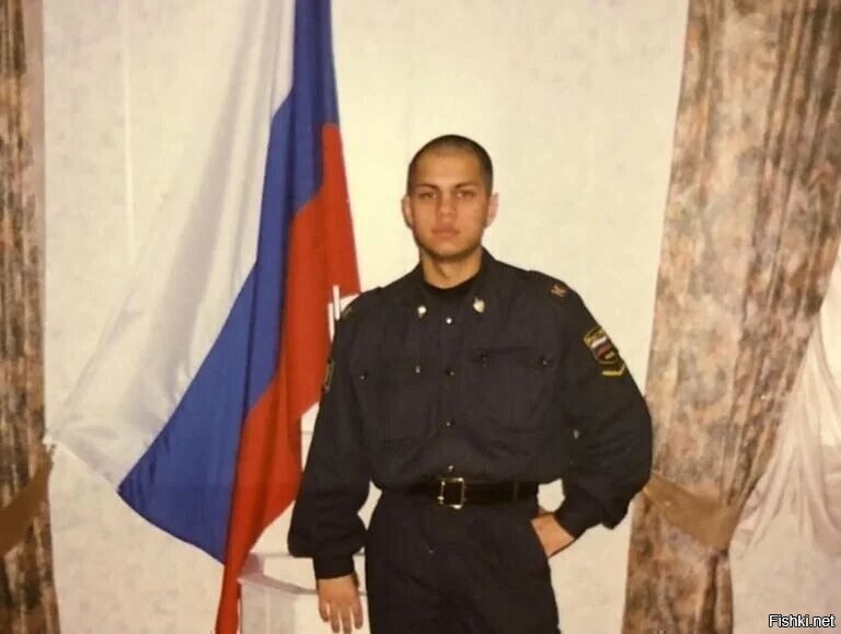 Роман Постовалов