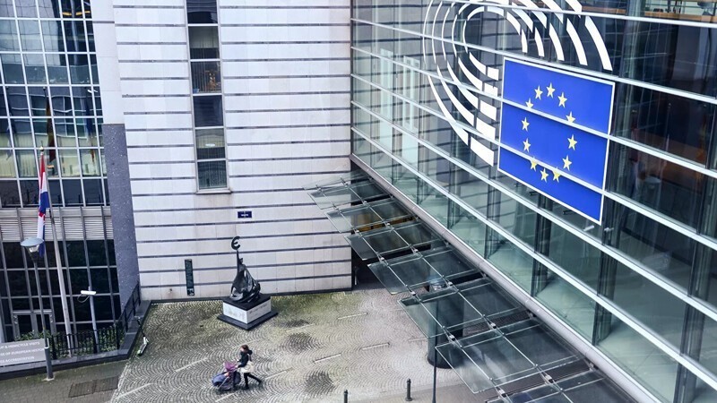 Европарламент потребует остановить "Северный поток — 2" из-за Навального