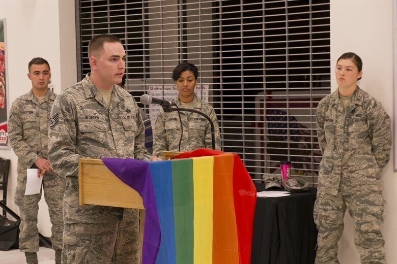 В армии США появятся трансгендеры