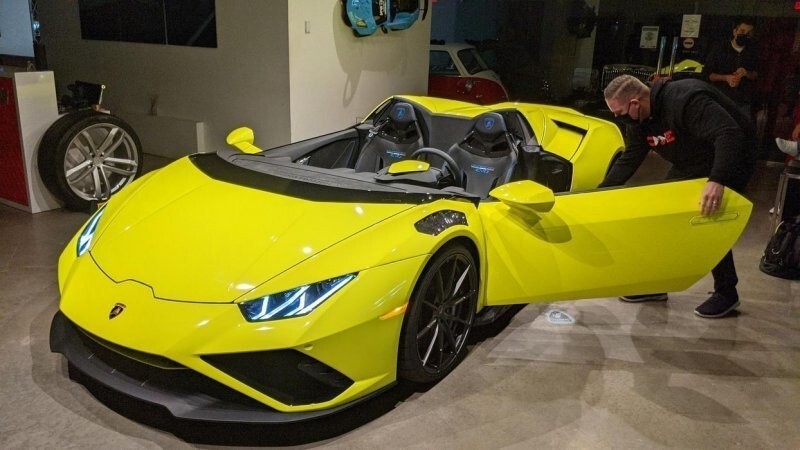 Блогер не смог дождаться, пока Lamborghini сделает Huracan Evo Speedster, и построил свой собственный