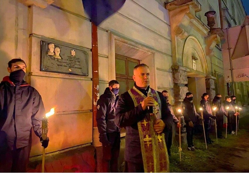 На Украине почтили память националистов-грабителей