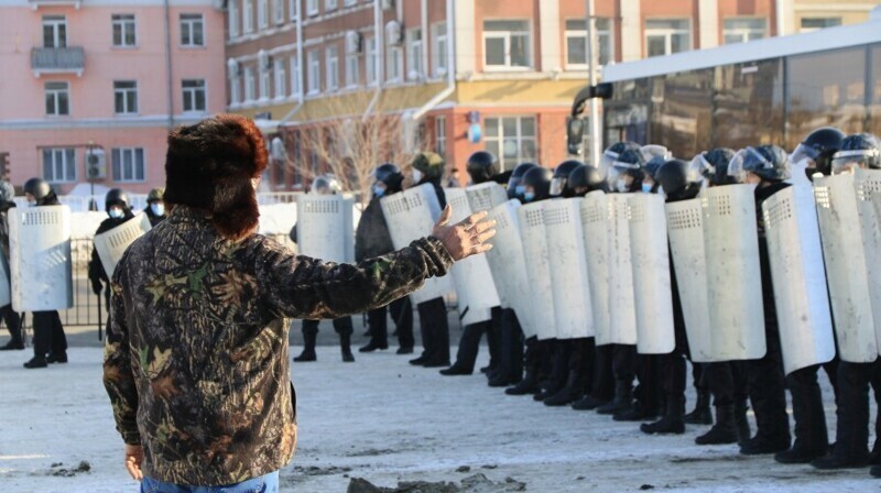 Петербургские оппозиционеры нашли реки крови на митинге