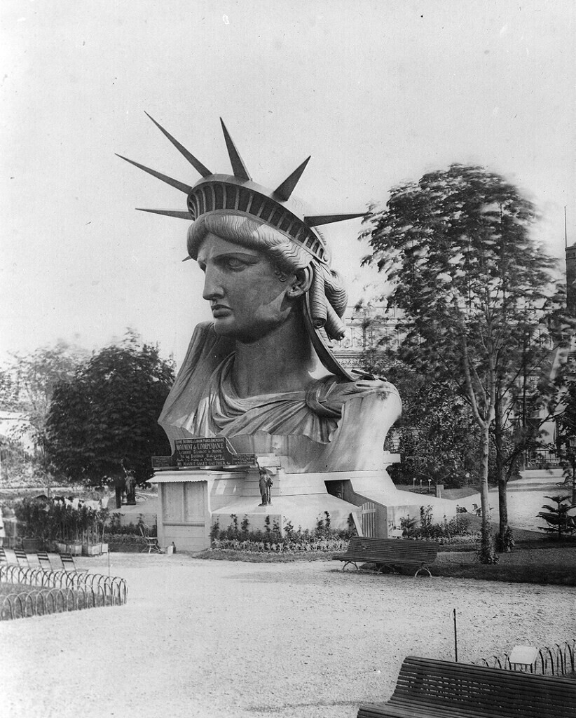 24. Глава Статуи Свободы на выставке во Франции, 1878 г.