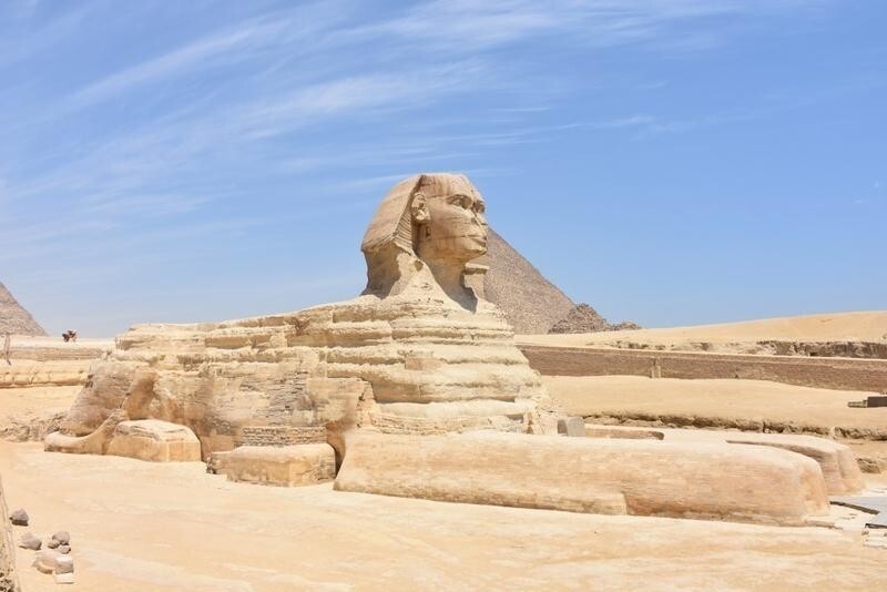 1. История Древнего Египта насчитывает почти 6 000 лет и разбита на несколько различных царств и периодов