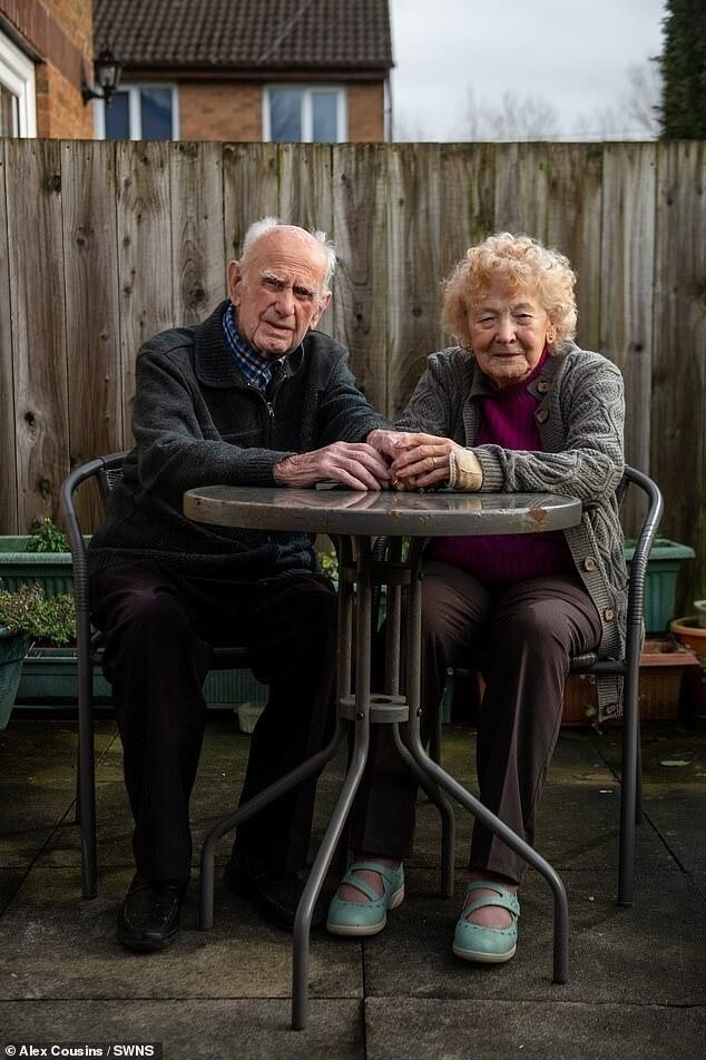 Одна из старейших супружеских пар в Великобритании отметила 80 лет брака