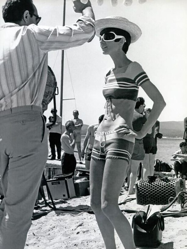 Одри Хепберн и режиссер Стэнли Донен на съёмках ′′ Два для дороги ′′. 1967 год