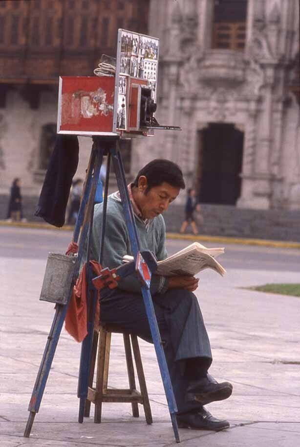 Уличный фотограф - Лима, Перу, 1985 год.
