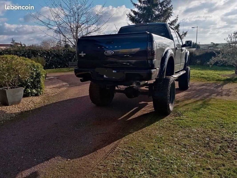 Ваше лицо кажется знакомым: во Франции сделали пикап Ford Mustang F-150