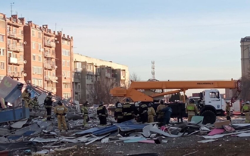Во Владикавказе взорвался трёхэтажный торговый центр