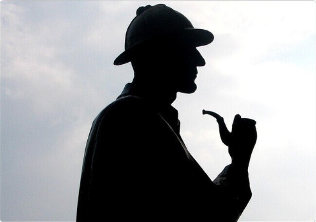 20. Вымышленный литературный герой Шерлок Холмс применял метод дактилоскопии за 11 лет до того, как это начала делать полиция