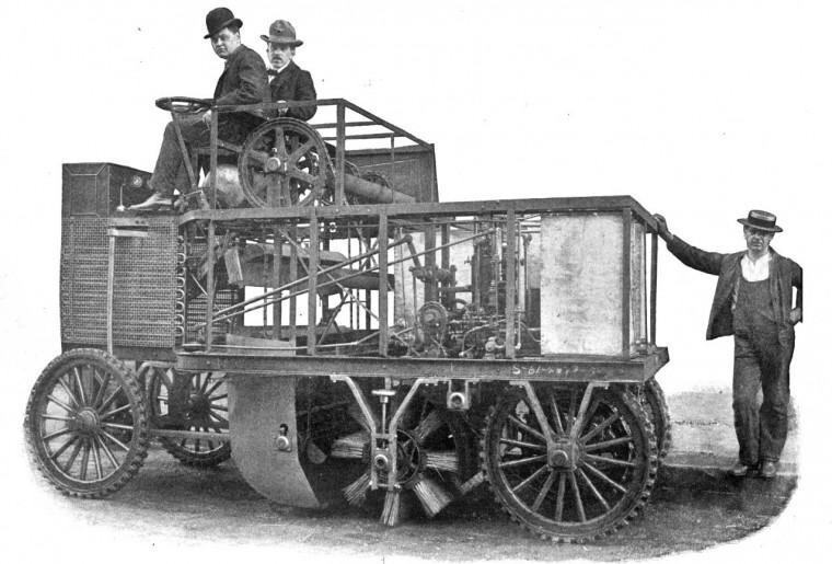 Подметально-уборочная машина Muir Syndicate на паровой тяге,  31 октября 1903 года.