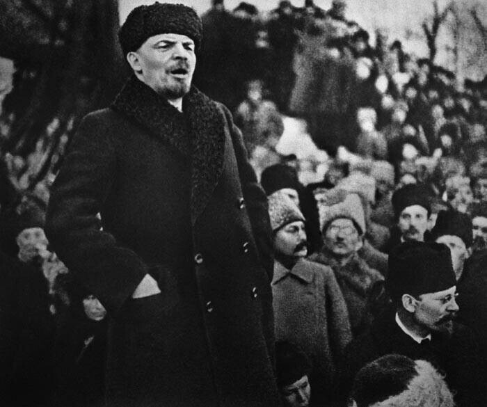 На какую зарплату жили Ленин, Сталин и иные вожди СССР