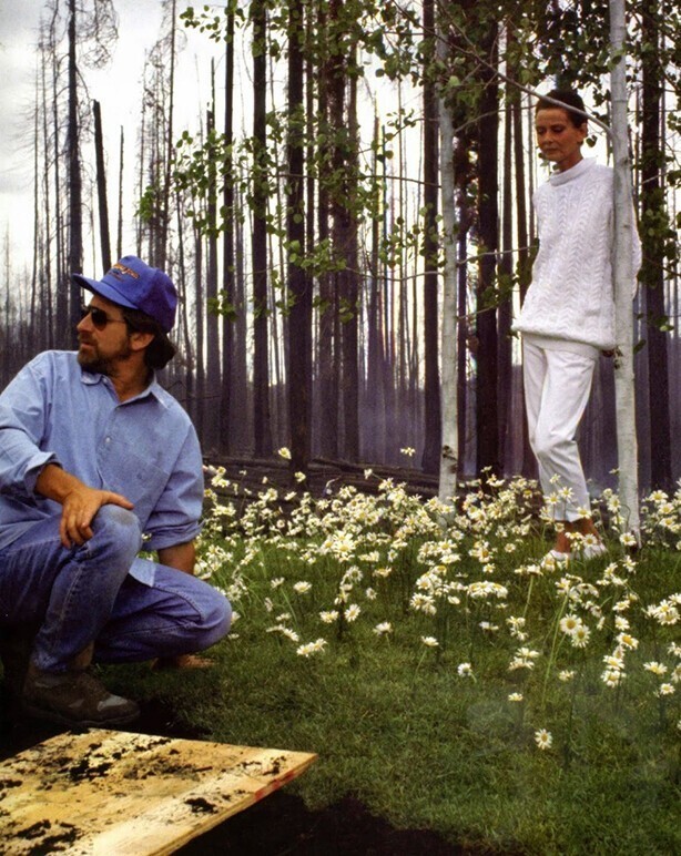 Стивен Спилберг и Одри Хепберн на съёмках «Всегда», 1989 год. Этот фильм - последняя работа Одри в кино