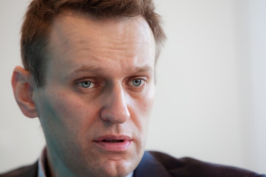 Между Омском и Берлином: почему Навальный отправился лечиться в Германию?