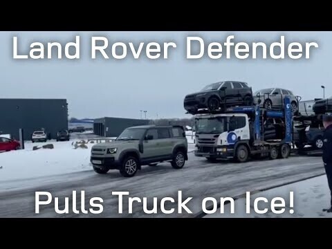 Land Rover тянет фуру по льду 