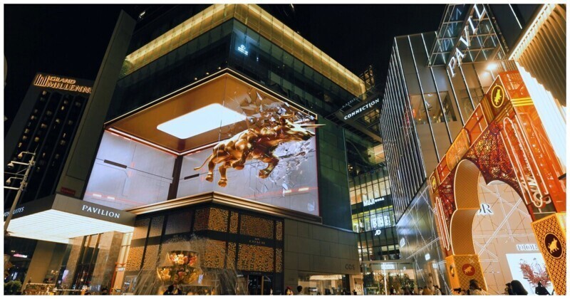Эффектный цифровой экран в торговом центре в Малайзии