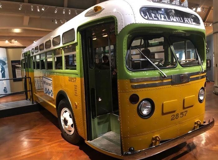 28. В музее Генри Фонда в Детройте стоит тот самый автобус, в котором протестовала Роза Паркс