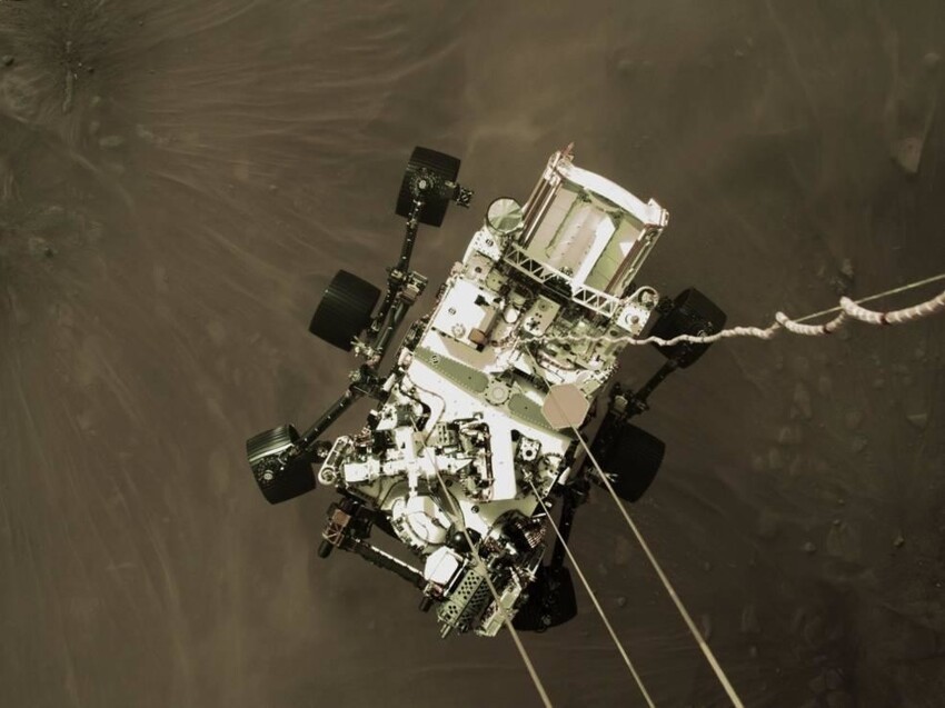 Дмитрий Рогозин отреагировал на посадку американского ровера на Марс мемами