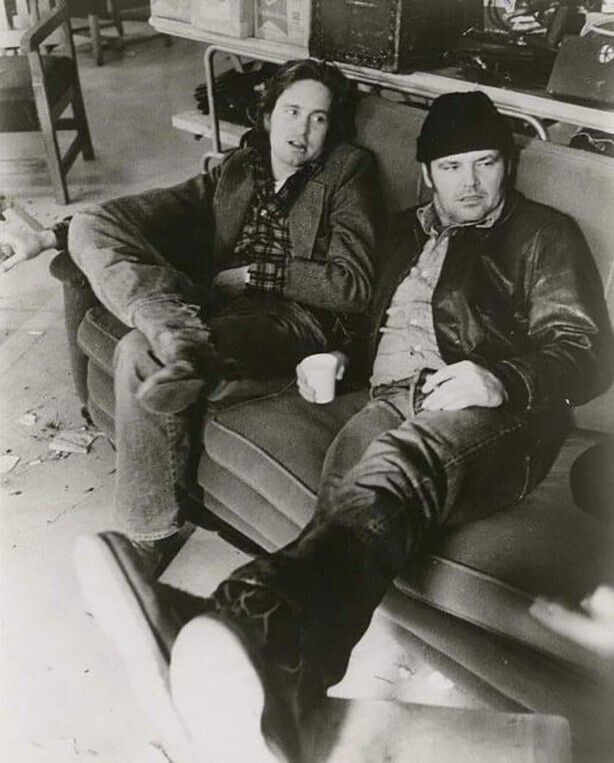  Майкл Дуглас и Джек Николсон на съемках фильма "Пролетая над гнездом кукушки" 1975 год