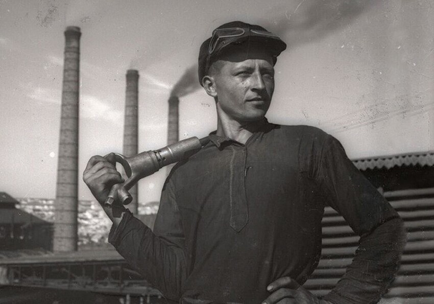Оклад шахтера выше, чем оклад Сталина! Т.Драйзер о жизни рабочих в СССР