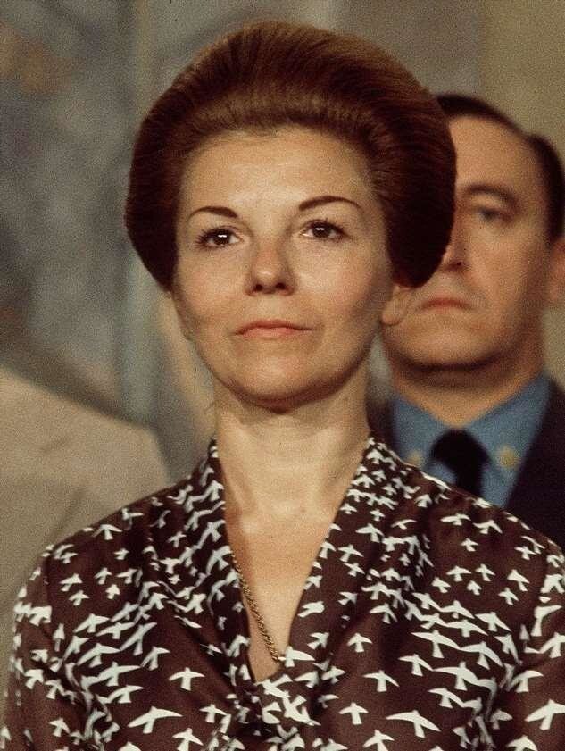 Мария Эстела Мартинес де Перон — президент Аргентины в 1974—1976 годах, первая в мире женщина-президент