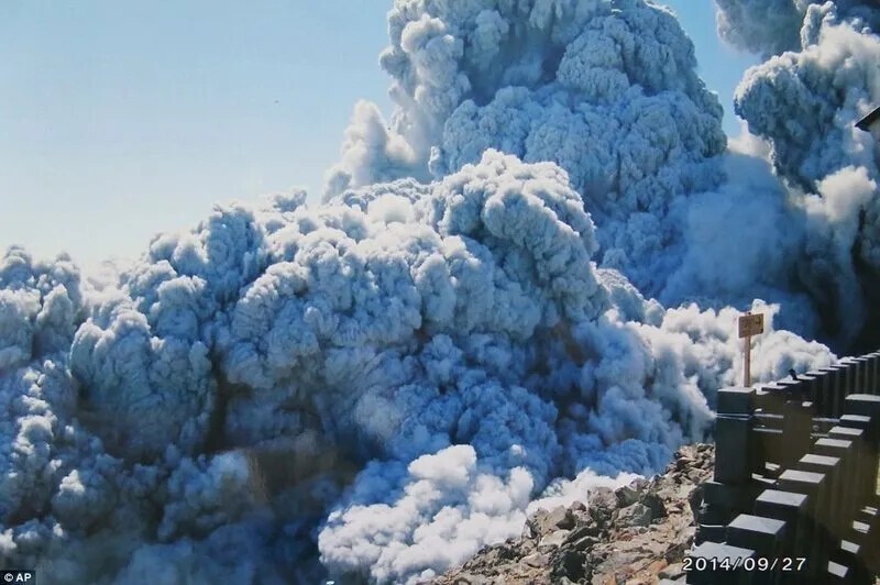 Извержение вулкана Онтакэ, 27 сентября 2014 года, Япония