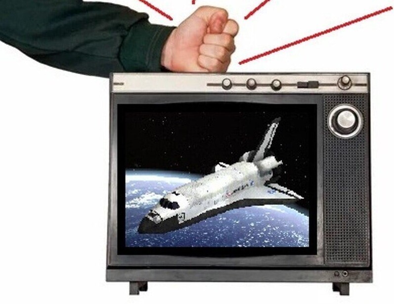 Почему в СССР телевизор начинал нормально показывать от удара кулаком? Все очень просто