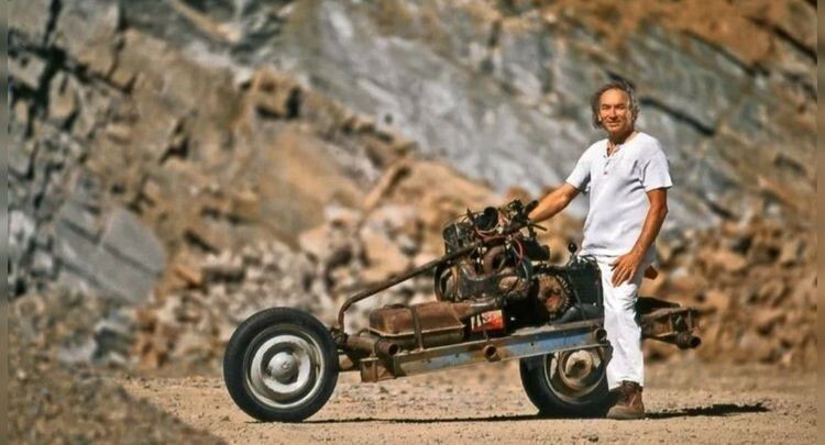 Путешественник сделал этот мотоцикл, чтобы спастись в пустыне: насколько правдива эта легенда