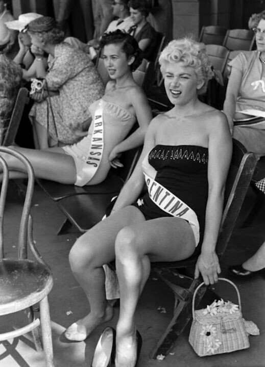 Мисс Аргентине туфли жмут.. 1954 год