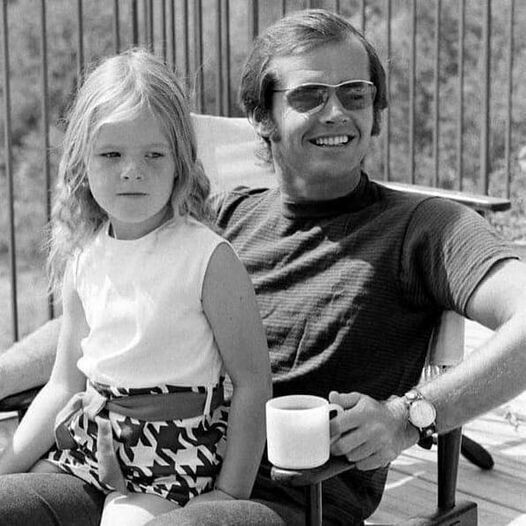 Джек Николсон со своей дочерью Дженнифер. 1969 год