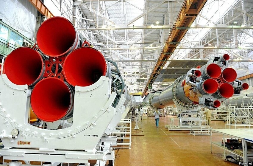 РД-171МВ представляет собой четырехкамерный ЖРД,использующий топливную пару к...