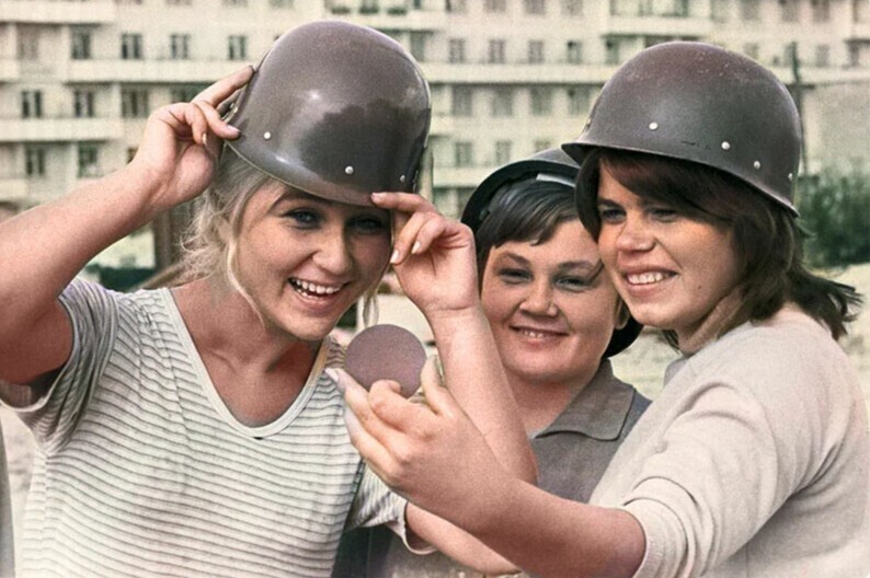 Рабочая краса, или Как выглядели рабочие девушки в СССР