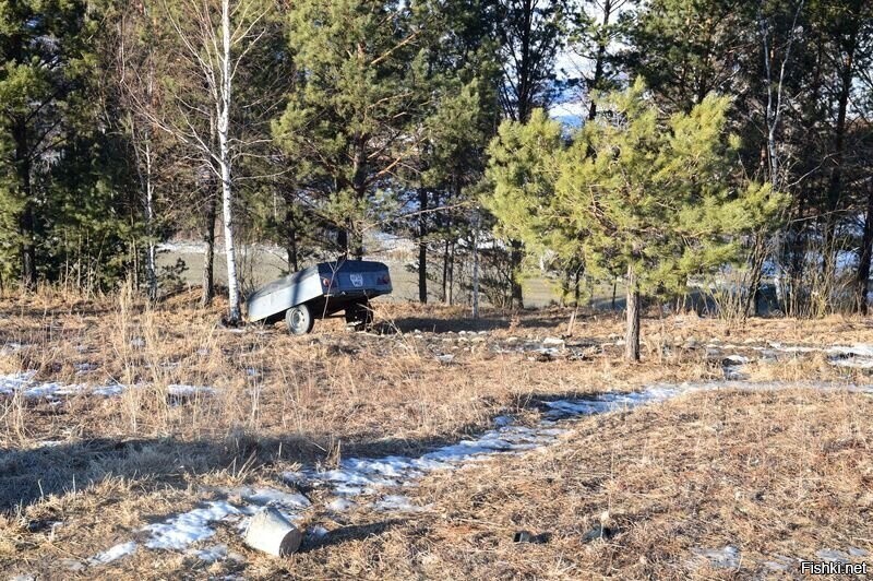 Теплый ветер с Монголии этой ночью сдул прицеп, опять наверно порадовался