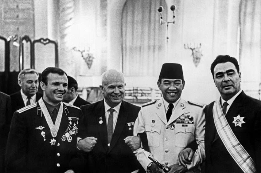 В Индонезии открыли памятник Юрию Гагарину