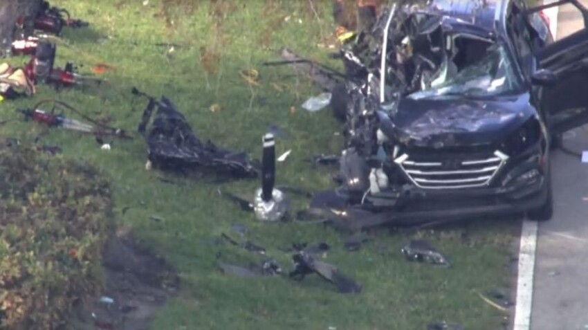 В США легкомоторный самолет рухнул на движущуюся машину и взорвался