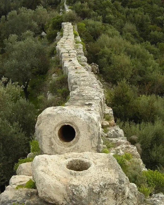 Старинный римский акведук — «старший брат» современного водопровода