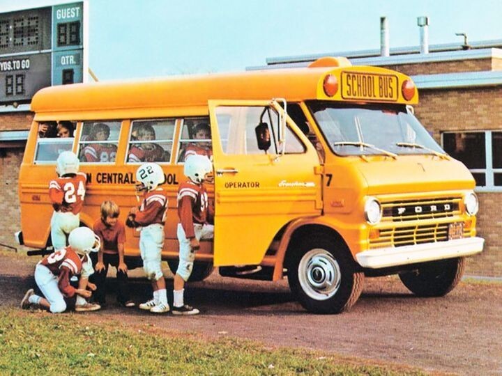 Ford E-200 School Bus (1968)